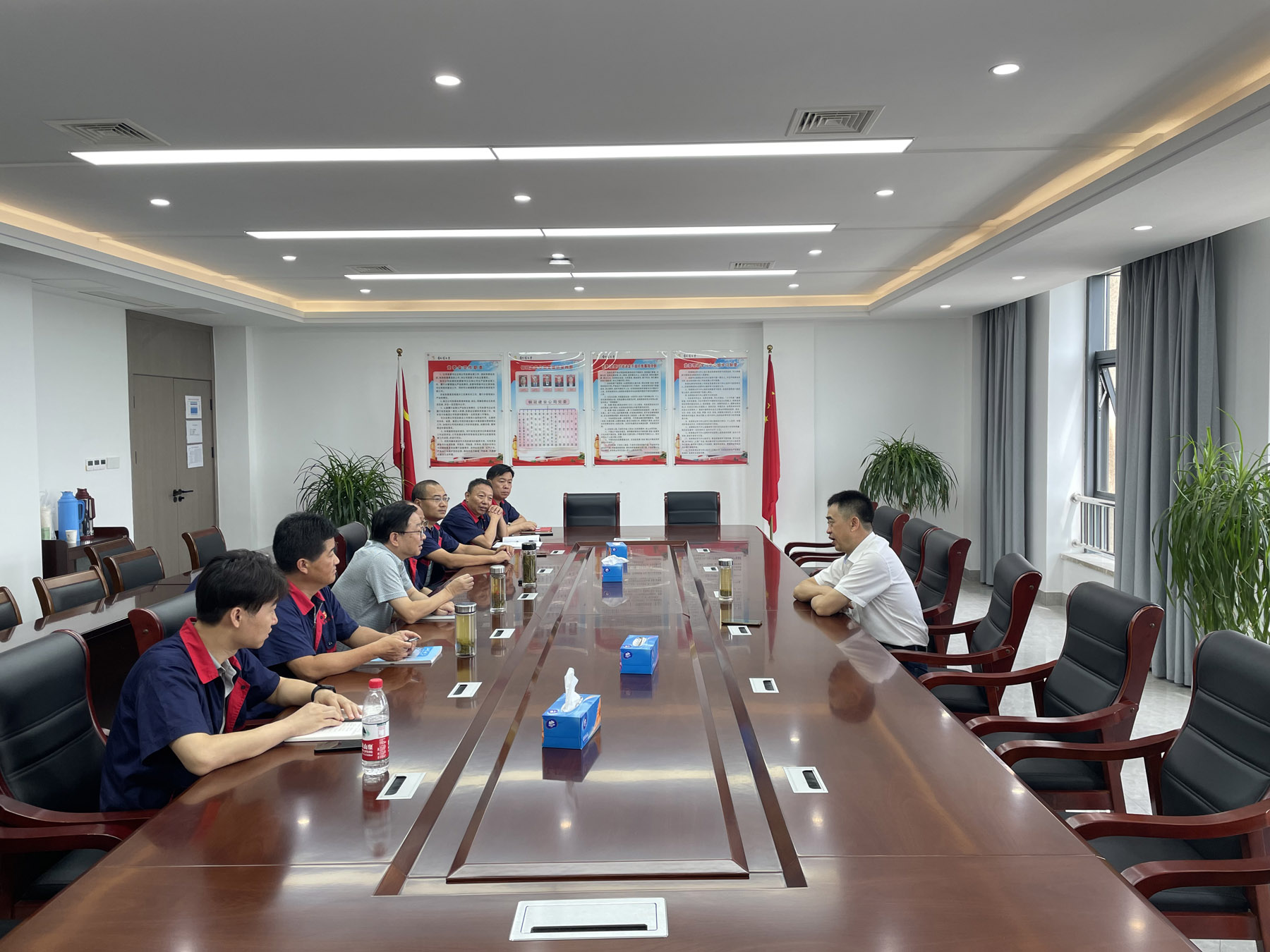 集團公司黨委委員、總工程師周俊到公司調研 